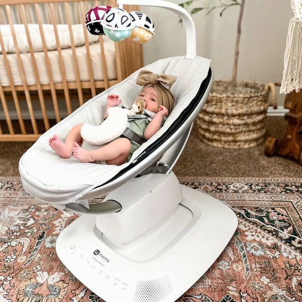 Укачивающий центр 4Moms MamaRoo (Мамару) 4.0 D-002 фото
